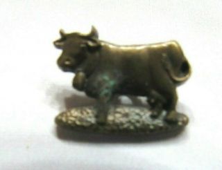 Vintage Realistic Bull Steer Cow Brass Metal Shank Button - L - 1 " X W - 3/4 "