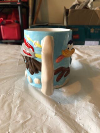 Looney Tunes Ceramic Coffee Mugs Road Runner And Wile E Coyote 4” Tall 2