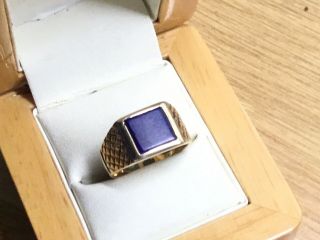 A Vintage 9ct Gold And Blue Stone Signet Ring,  Small Size J.  1/2