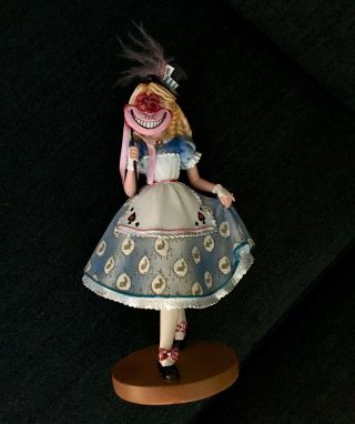 Disney Showcase Haute Couture Masquerade Alice In Wonderland Figure 18cm 4050318