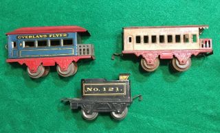 Vintage Overland Flyer Tin Toy Windup Train Coal Passenger Caboose Cars