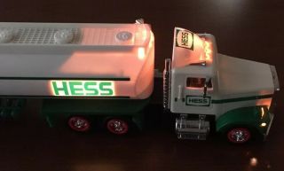 1990 Hess Toy Tanker Truck W/ Box.  Lights And Horn Work