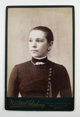 Cabinet Card Photo Portrait Of A Woman Brooch Buttons Boston Mass