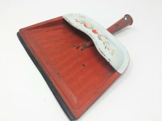 Vintage Tin Dustpan Red and White Floral Flowers Design Kitchen 3
