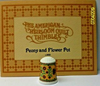 A Rare American Heirloom Quilt Bone China Thimble The - - Peony And Flower Pot - -