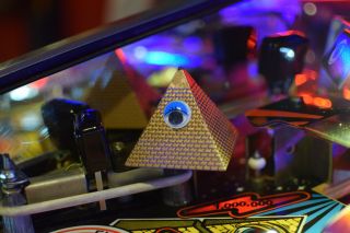 Twilight Zone Pinball Machine Lighted Pyramid Mod