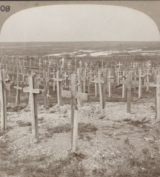 Ww1.  Bernafay Wood Captured By 9th Div Battle Of The Somme.  Cemetery @ Montauban