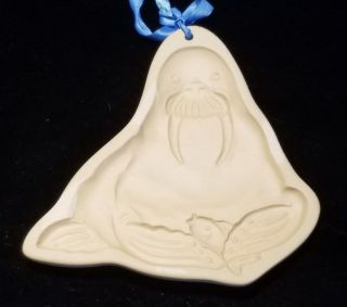 Brown Bag Cookie Art Mold Walrus With Fish Sea Lion 1986 Euc Hard To Find