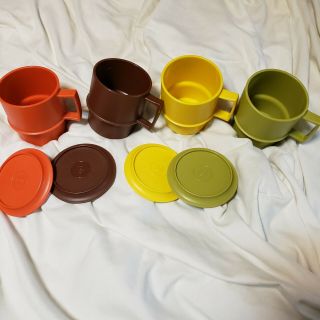4 Vtg Tupperware Stackable Mugs Coffee Cups & Coasters Lids Harvest Colors