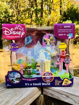 Walt Disney World It’s A Small World Theme Park Playset Keys To The Magic 2003