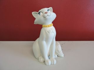 Disney Wdcc Duchess “fetching Feline” From The Aristocats Gold Circle Exclusive