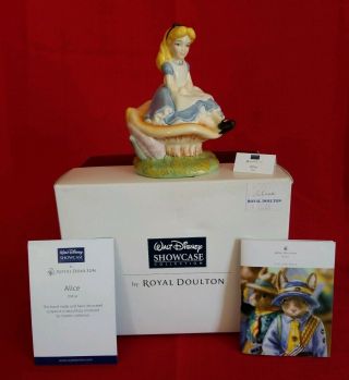 Royal Doulton Walt Disney Showcase Alice In Wonderland Alice Figurine Dm14