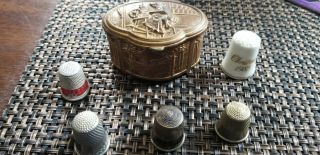 Vtg Brass Mini Sewing Box With 5 Thimbles One Is Sterling Silver Size 13