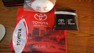 Toyota Trunk Carrier,  2 Tote Bag,  Little Football,  Beach Ball,  Travel Buffle Bag 2