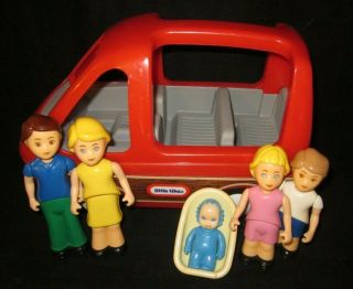 Little Tikes Dollhouse Red Mini Van & Family Figures Baby Car Seat Vintage 1980s
