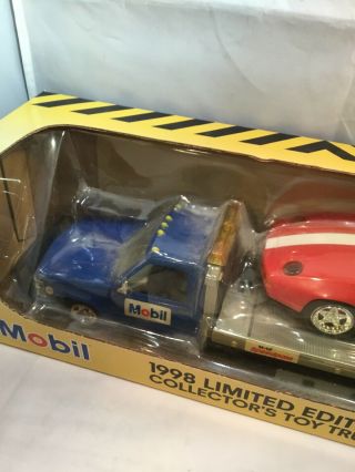 Mobil 1998 Limited Edition Collector’s Toy Truck Tow Truck Porsche 928 Vintage J 2