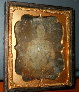 Worn 1/6th Size Daguerreotype Image Of Young Lady In Half Case