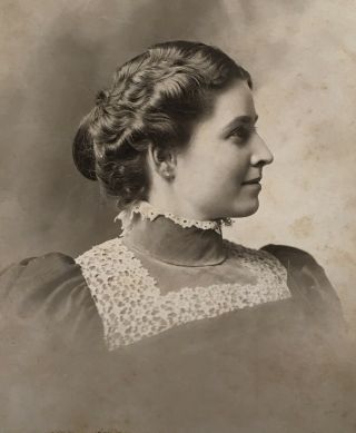 1890’s Pretty Young Lady School Girl Cabinet Card Photo Bay City Michigan