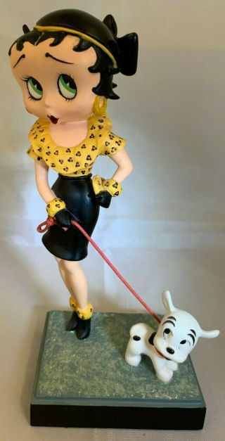 The Danbury Betty Boop Out For A Stroll Collector Figurine Resin Height 7 "