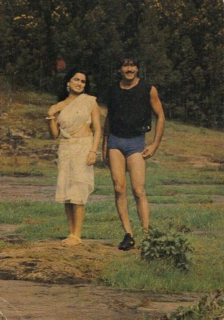 Bollywood Postcard Pair Jackie - Padmini Kolhapure India