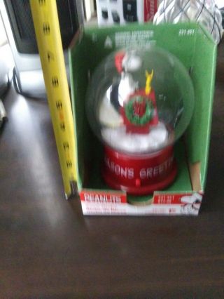 Gemmy Peanuts Snoopy Woodstock Red Snow Globe Christmas Musical Decoration