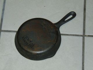 Unmarked 3 F Cast Iron Skillet 6 1/2 " Loop Handle 2 Spouts Made In Usa