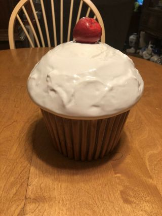 Vintage Ceramic Cupcake Cookie Jar With Cherry On Top Es Molds 1174
