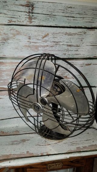 Antique General Electric Cast Iron Osilating Fan V 31804 Ge