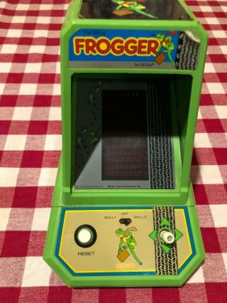 Frogger Vintage Tabletop Arcade - Type Game By Sega Great