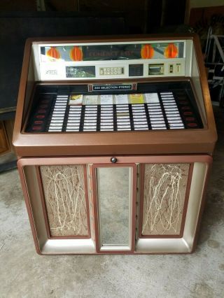 Rowe Ami R - 91 Jukebox,  Plays 6 - Cd,  S,  80 - 45,  S
