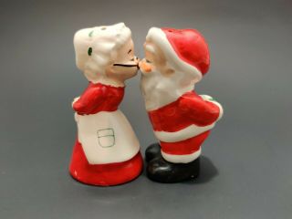 Collectible Kissing Santa And Mrs Claus 1950s Salt And Pepper Shakers