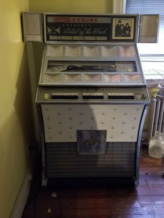 Seeburg Ds160 Select - O - Matic 1961 Jukebox W/ Directional Speakers