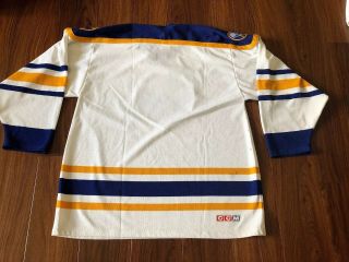 Men ' s Vintage Buffalo Sabres CCM MASKA Hockey HOME Jersey Size Large VTG 2