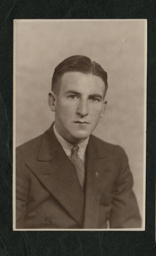 S1444) Vintage Vandyck Studio At Murray Bridge Photo Postcard Young Gentleman