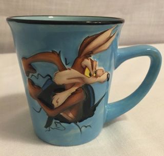 Looney Tunes Road Runner Wile Coyote Warner Bros Coffee Mug Cup Embossed 3 - D