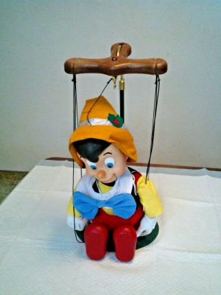 Vintage Disney Pinocchio Animated Singing Christmas Display Figure Puppet Doll
