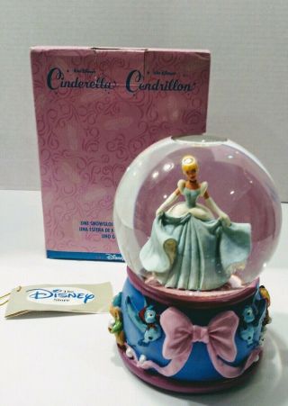 Vintage Disney Cinderella Musical Snow Globe Plays " So This Is Love "