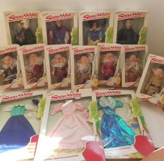 Disney Snow White & The Seven Dwarfs Prince Queen Witch 11 Dolls Bikin 3 Outfits