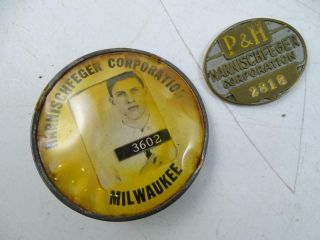 Vintage Employee Pin Badge Harnischfeger Milwaukee Wi P&h Wwii Era Photo Old