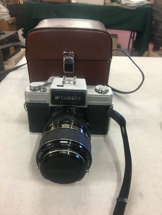 Vintage Nikkorex Zoom 35 Camera With Zoom - Nikkor Auto 1:3.  5 F =43mm - 86mm Nippon