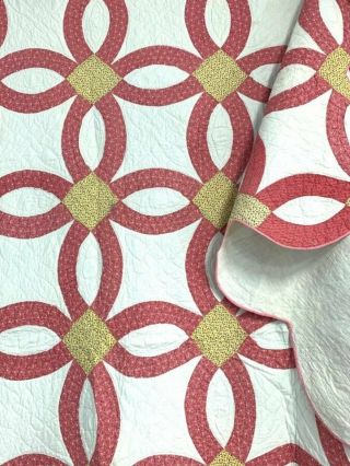 Holiday Pink & Yellow C 30s Double Wedding Ring Quilt Vintage