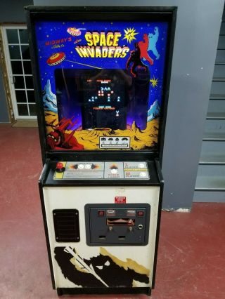 Space Invaders Video Arcade Multigame Machine Plays 60 Classics