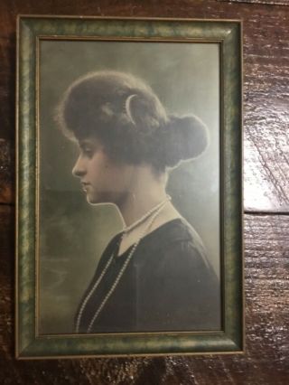 Vintage 1920s Framed Color Photo Portrait Of Mrs.  C.  E.  Bigelow Worcester,  Ma