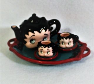 1995 Betty Boop Ceramic Mini Tea Set Tray 2 Cups Saucers Red Black Vandor King 2