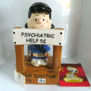 Peanuts Lucy Figure W Psychiatrist Booth Ceramic Salt & Pepper Set,