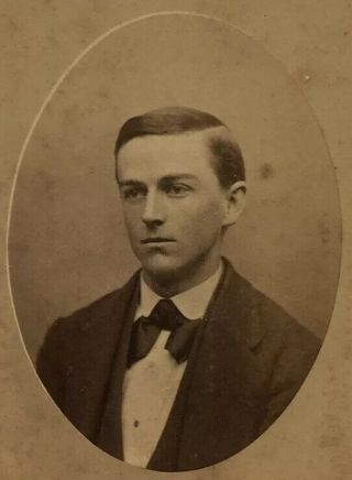 Cdv Photo Of Young Man W/ Hard Part In Suit & Tie,  Omaha Ne & Council Bluffs Ia