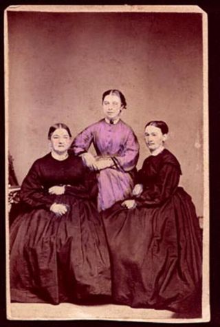 Three Women Hand Tinted Cdv Saylor Of Reading Pa