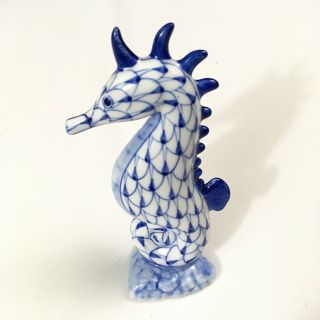 Andrea By Sadek Blue White Fishnet Herend Style Porcelain Seahorse Figurine 5”