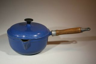 Vintage Blue Enamel Cast Iron Sauce Pan W/lid,  Wooden Handle,  Pour Spout 1.  5 Qt