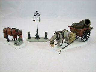 Department 56 Dickens Village Series Horses At The Lampguard Set Of 3 Open Box
